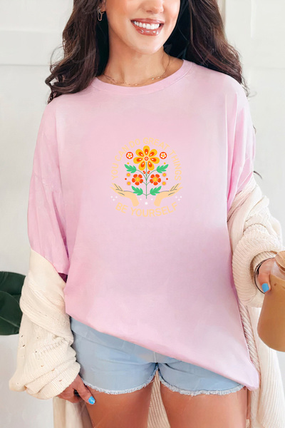 Sarah's Boutique Women's T-shirt – 100% cotton – Great Things