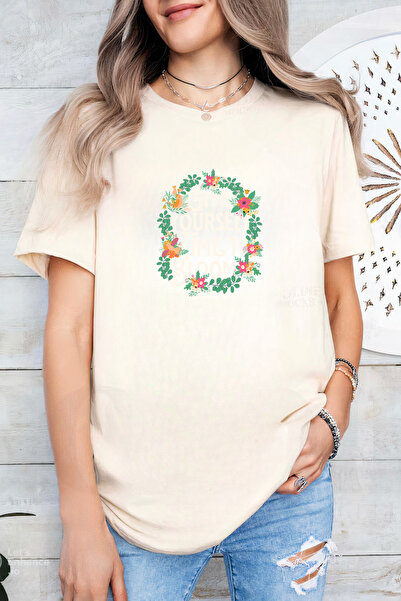 Sarah's Boutique Women's T-shirt – 100% cotton – Time Bloom