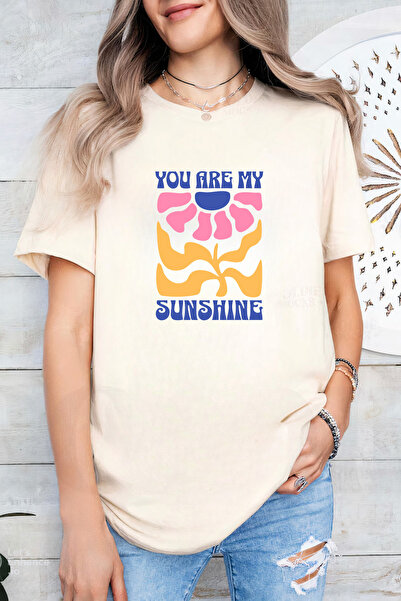 Sarah's Boutique Women's T-shirt – 100% cotton – Sunshine Retro