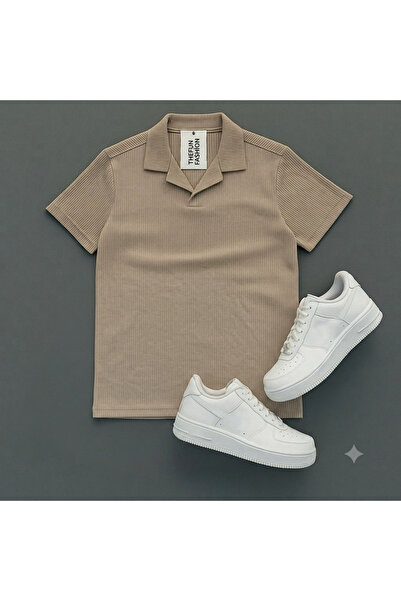 thefun fashion Ανδρικό μπλουζάκι με λαιμόκοψη πόλο σε μπεζ χρώμα, με κορδόνια...