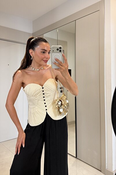 Gizem Ecemiş Passion Ekru Düğmeli Piliseli Korse Bluz