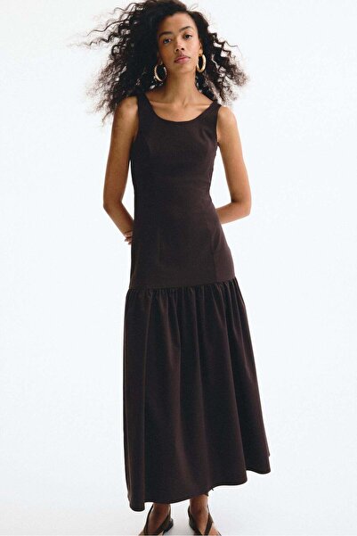 H&M Flared-skirt low-back dress