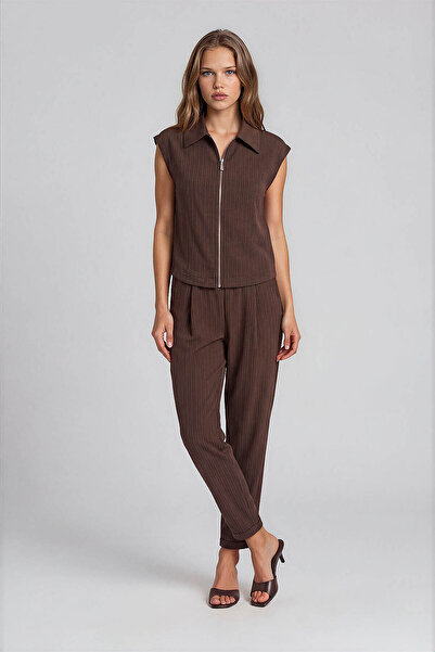 Vitrin Stripe Pattern Trousers with Elastic Waist
