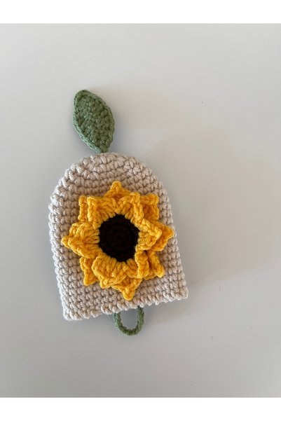 FLY LIFE Hand-Knitted Amigurumi Keychain