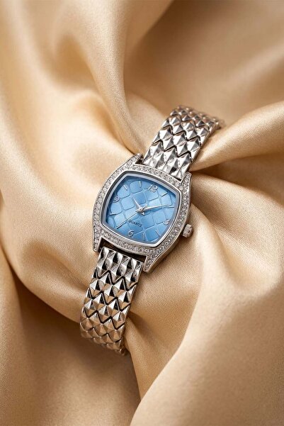GANYMET Osi̇le Women's Silver Stone Detailed Wristwatch Blue Dial Geometric P...