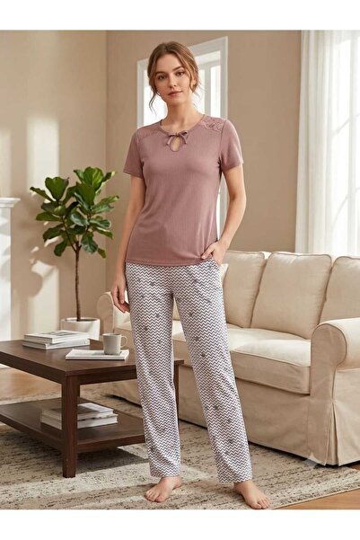 LaFont Women's Pajama Set Elegance and Charm