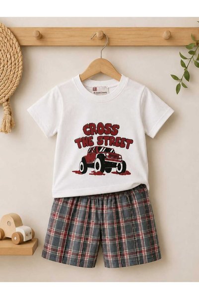 krm kerem bebe Tricou cu model auto și pantaloni scurți în carouri, set din două piese pentru băieți