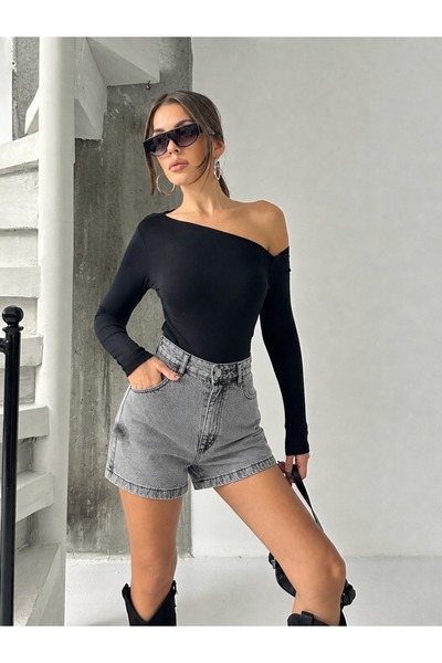bluemarlin Gray Snow White Side Stickered Short/ Mini Denim/Jeans Shorts