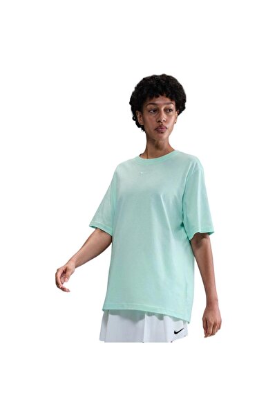 Nike Γυναικείο Αθλητικό Βασικό Κοντομάνικο Μπλουζάκι Μ
