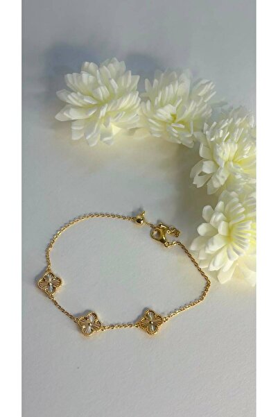 BEAUTY&GIFTS The Golden Flowing Love Rose Bracelet Is Luxurious, Simple and E...