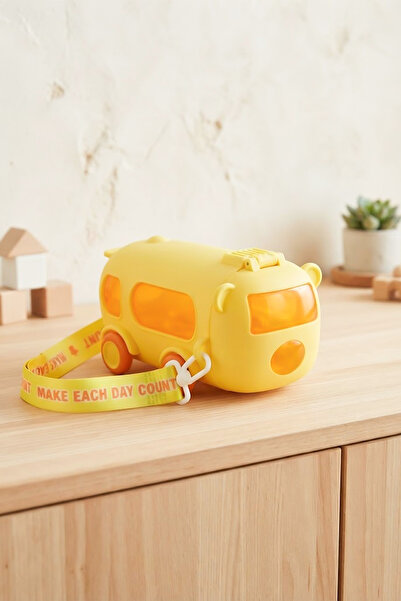 Kitchen Life Bus-Shaped Hanging Water Bottle with Straw, Leak-Proof, 500ml