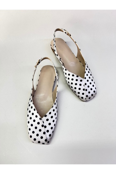 azza shoes حذاء بياتشكا النسائي ذو القصة المربعة من الساتان المنقط مع تفاصيل ...