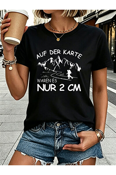 NOURAM تي شيرت Auf Der Karte بطباعة حروف، قميص كاجوال بأكمام قصيرة وياقة دائر...