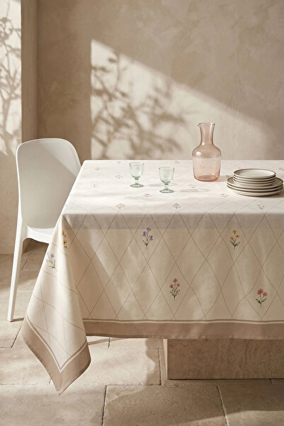 dekomall home & living مفرش طاولة قطني بتصميم زهور
