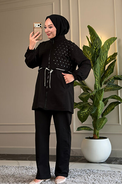 Suede Style 5232 - طقم نسائي أنيق ومريح من القطن مع تفاصيل حجرية وربطة خصر فض...
