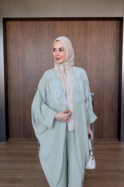 Moda Neval Women's Tulle Floral Embroidered Linen Bat Sleeve Suit