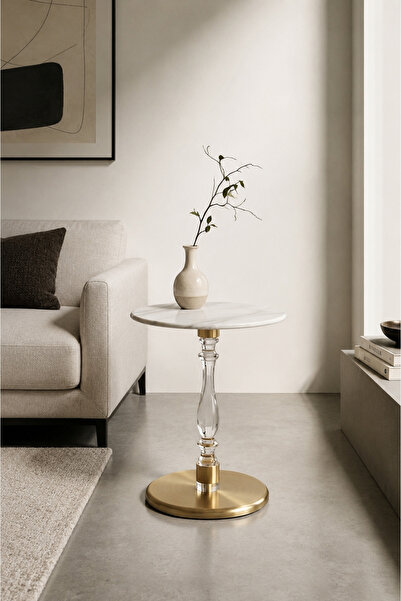 jeddahmasterpeace Modern Side Table with White Marble Top and Gold Acrylic Base