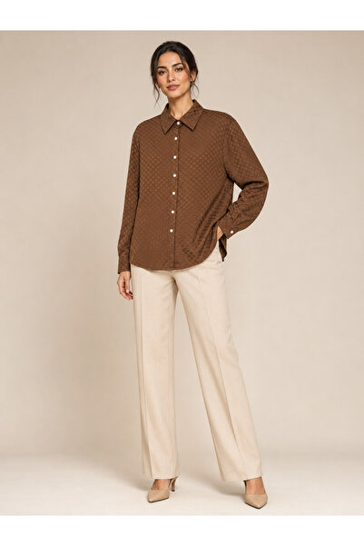berlanty Classic Satin Shirt with Wavy Silk Plaid Pattern.