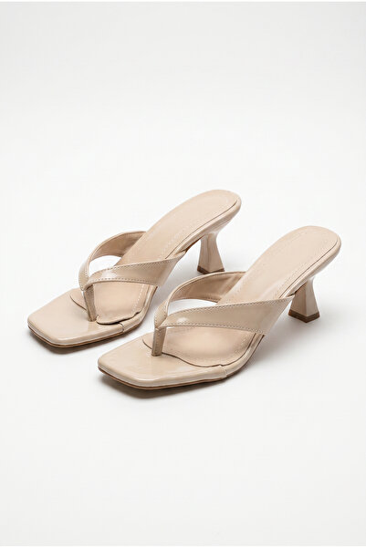 Bianco Lucci Women's Blunt Toe Flip Flop Heeled Slippers Sandals 50021007