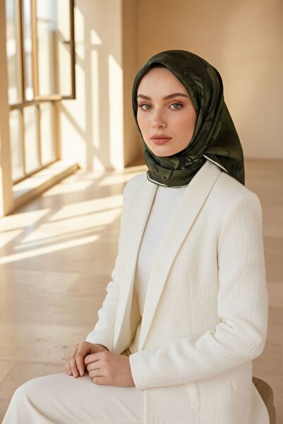 Vissona 100% Twill İpek Çiçek Desenli Haki Renkli 90x90 Dikim Şekli : El Diki...