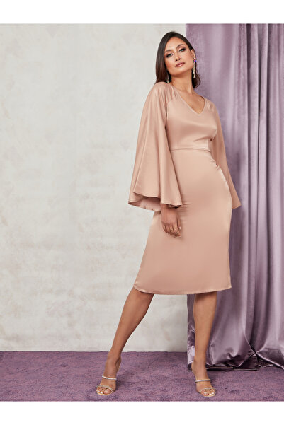 Styli Extreme Flared Sleeves Satin Midi Dress with Back Slit