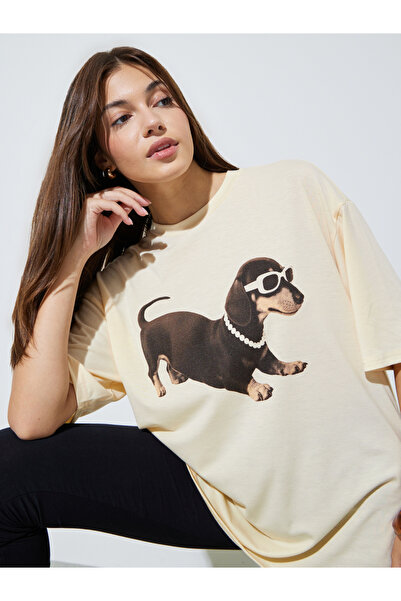 Styli Beige Oversized Graphic Dog Print T-Shirt