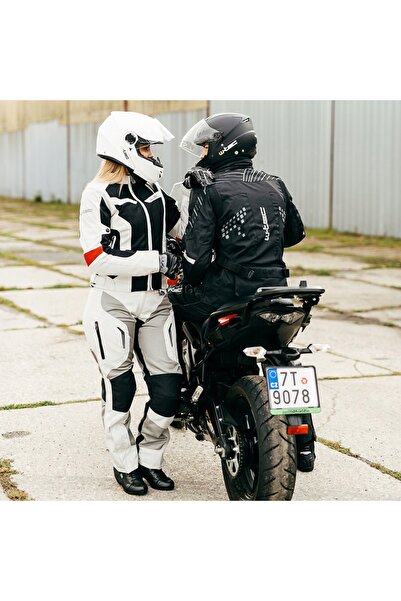 NO BRAND CASCA DE MOTOCICLETĂ W-TEC VEXAMO NEAGRĂ, M (57-58)
