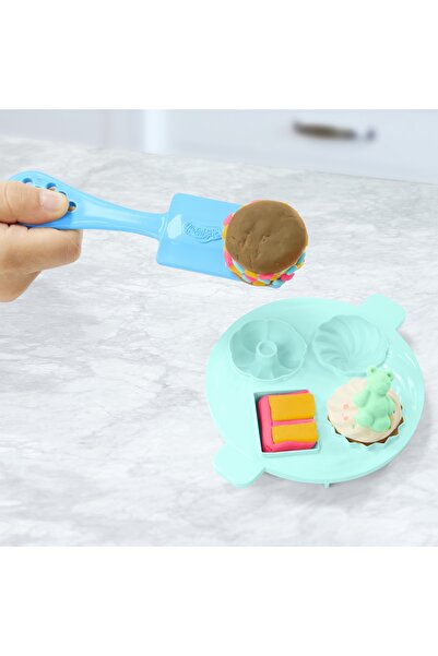 Hasbro Set Play-Doh Magic Mixer Bucătărie 5 recipiente + accesorii
