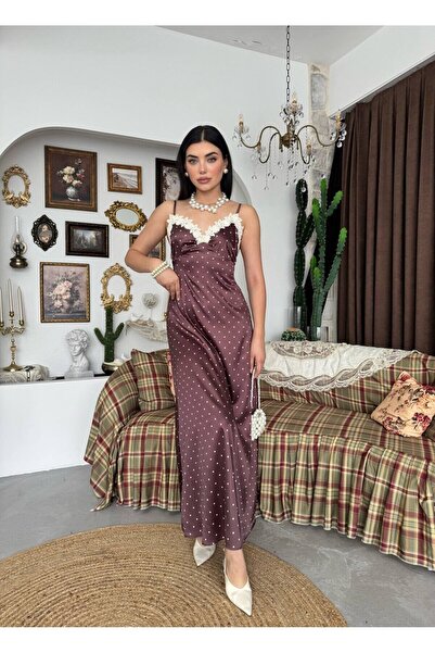 Moda Days فستان نسائي بطول متوسط من الساتان المنقط مع تطريزات دانتيل وحزام بن...