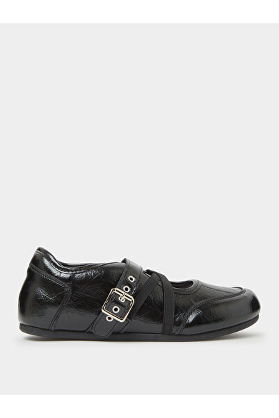 Styli Black Patent Criss-Cross Buckled Ballerina Flats