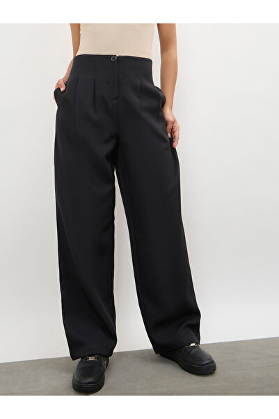 Sassafras By Styli Black Dual-Dart No-Waistband Korean Pants