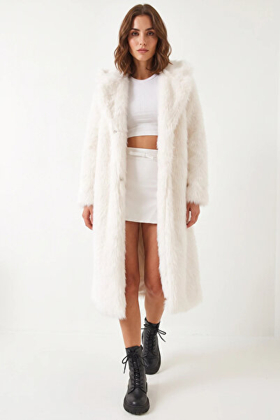 Efnaz style Women's Long Fur-Lined Ecru Coat