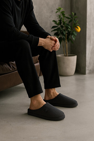 Beyond Ανδρικές Παντόφλες Μαύρες Velvet House 3cm Byndkdf01