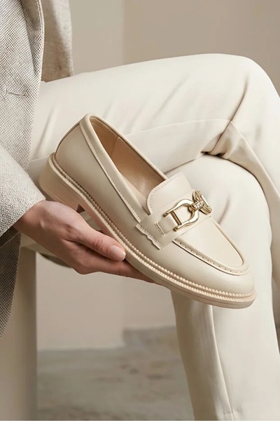 Scarpebutik Γυναικεία παπούτσια μπαλαρίνας χρυσά με αγκράφα αμυγδάλου, άνετα,...