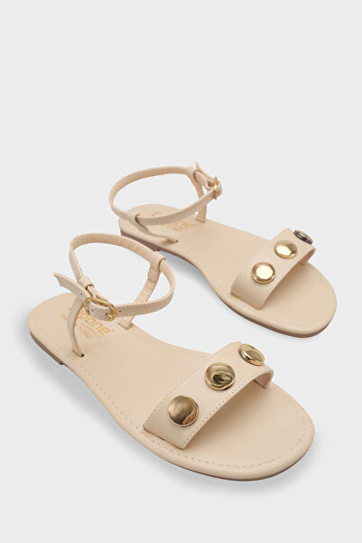 Capone Outfitters Γυναικεία σανδάλια Celina με μονό λουράκι με μεταλλικά αξεσ...