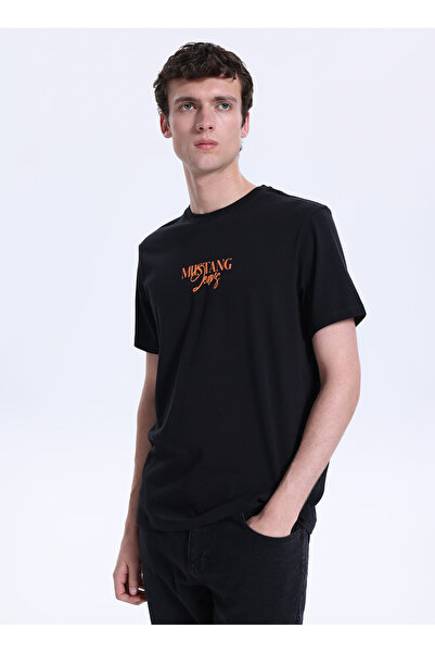 Mustang Siyah Erkek Relaxed Baskılı T-Shirt M6SM-TST1573
