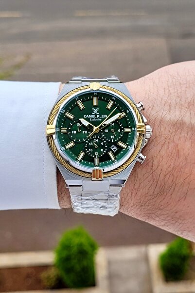 Daniel Klein Dial Green Band Metallic Color 44 mm Inner Indicators Active Men...