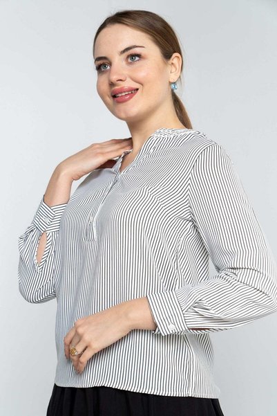 Nichii بلوزة نسائية مخططة بأكمام طويلة