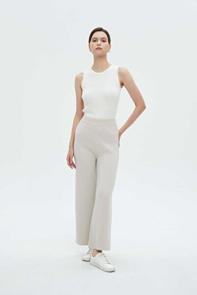 mica Solid Bootcut Women's Pants
