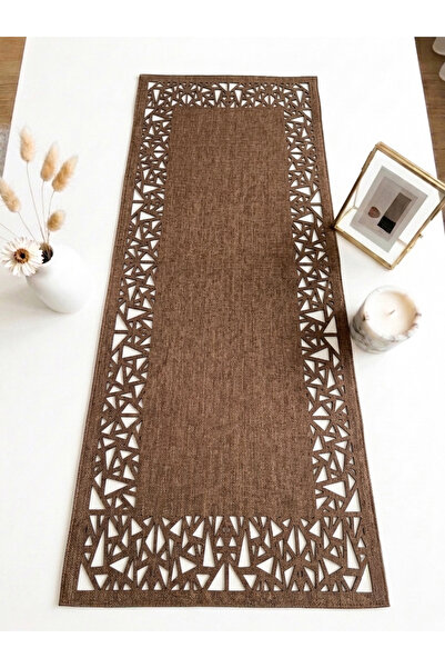 Ergüven Home قماش من جلد الغزال بنمط مثلث هندسي بني اللون مقاس 40 × 100 سم لط...