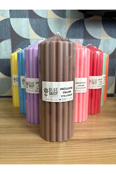 BlueDaisyCandle DALGALI SÜTÜN MUM KAHVERENGİ RENK VANİLYA kokulu 1 ADET mum ,...