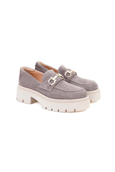 Desa Loafer de damă din piele de căprioară cu accesorii cu cataramă de nurcă