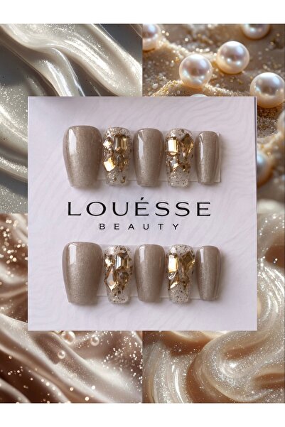 Louesse Beauty LOUÉSSE BEAUTY El Yapımı Takma Tırnak Altın Taşlı Şampanya Sim...