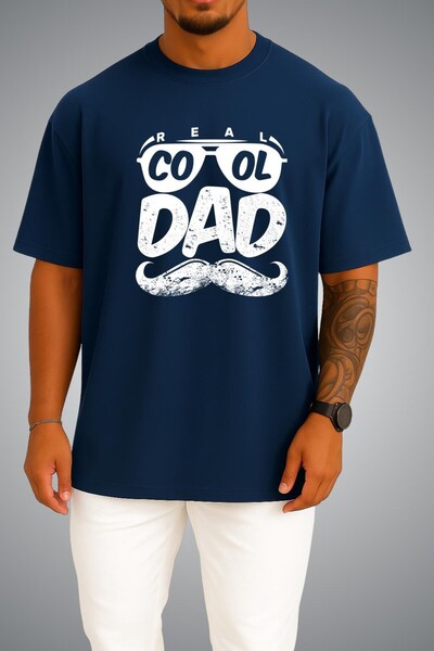 Bahriyeli Collection تي شيرت كبير الحجم مطبوع عليه Cool Dad على الصدر للجنسين