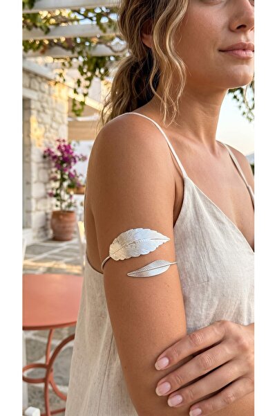 Inure Jewelry سوار بازو موديل من النحاس باللون الفضي