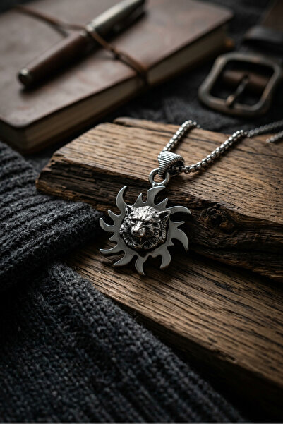 Begondio Wolf Biohazard Handcrafted Stainless Steel Chain Men Necklace