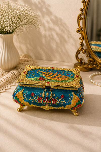 RASHA COLLECTION Vintage Rose Patterned Footed Jewelry Box