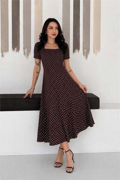 Dipmoda Γυναικείο φόρεμα σε καφέ πουά σχέδιο με κοντά μανίκια και τετράγωνο γ...