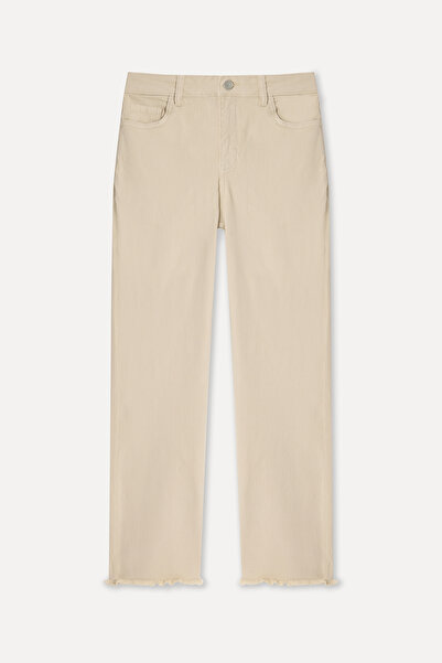 Mudo Women's Ecru Cropped Flare Fit Pants