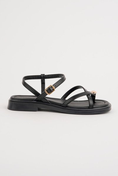 Abay Shoes صندل نسائي يومي بتفاصيل خاتم ذهبي أسود